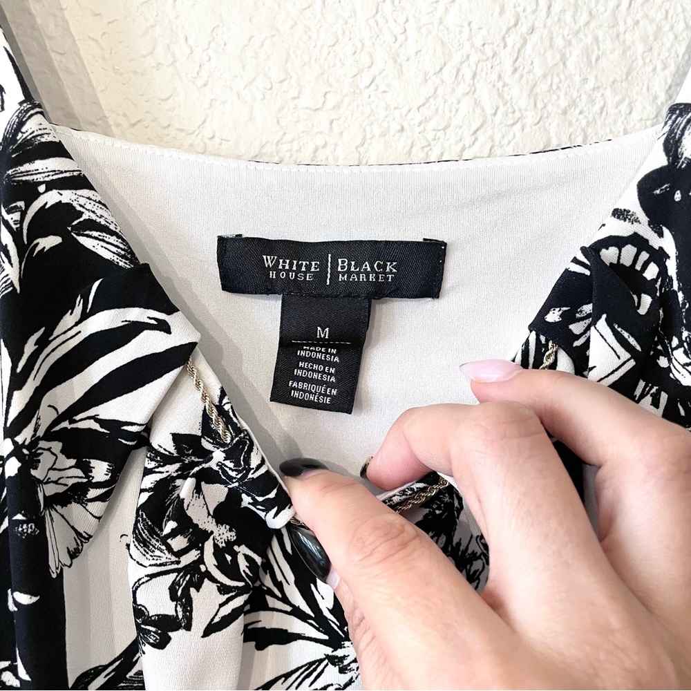 White House Black Market Floral Chain Neckline Top - Picture 6 of 11